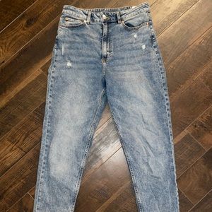 H & M high-waisted Boyfriend Jeans